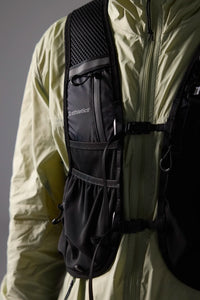 BLACK ACTIVE VEST