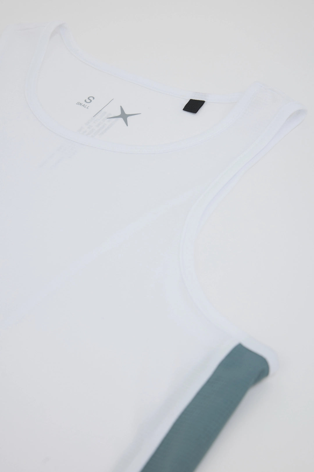 WHITE ACTIVE WOMAN TANK TOP