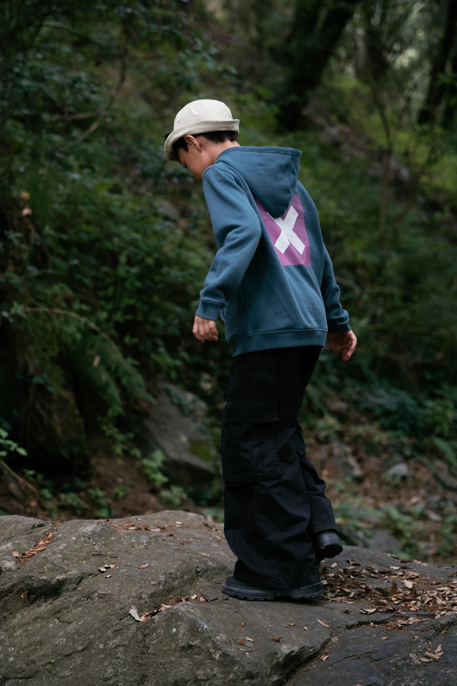 AMAZON GREEN NATURE KIDS HOODIE