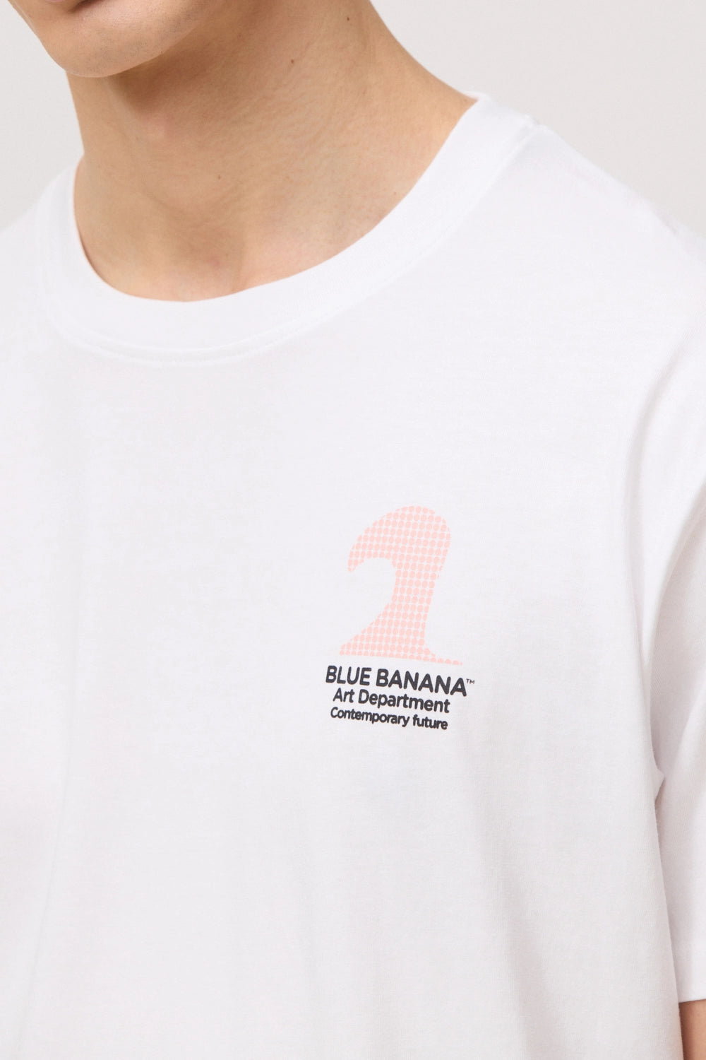 WHITE ARTIST TEE