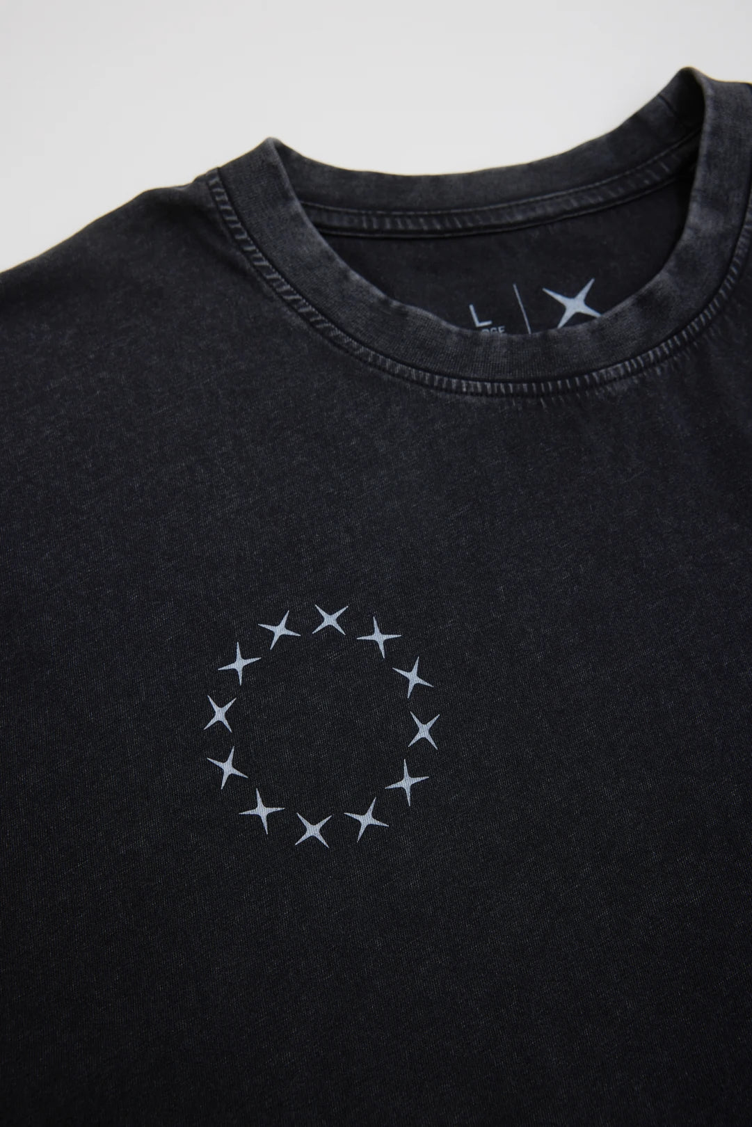 BLACK CIRCLE WASH TEE