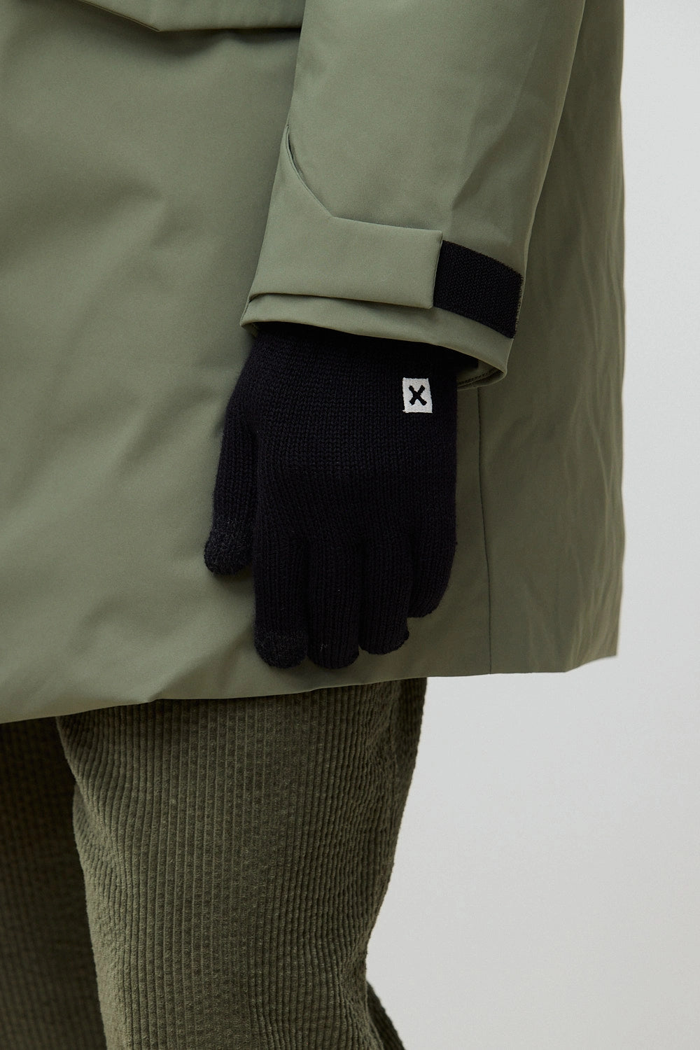 BLACK NATURE GLOVES