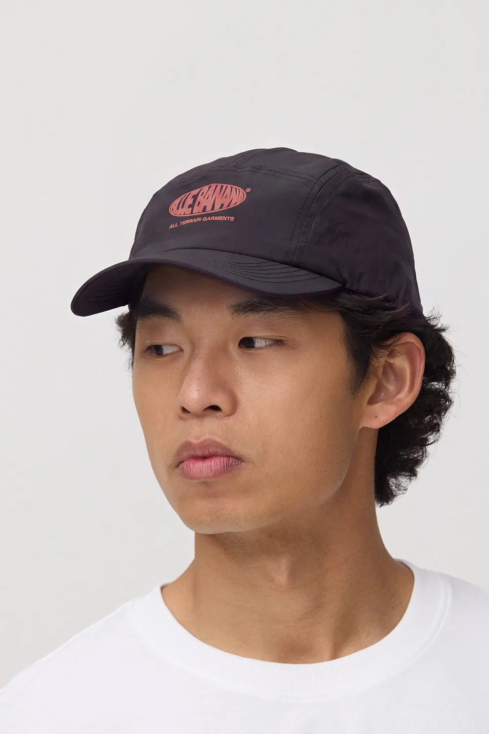 BLACK OVAL CAP