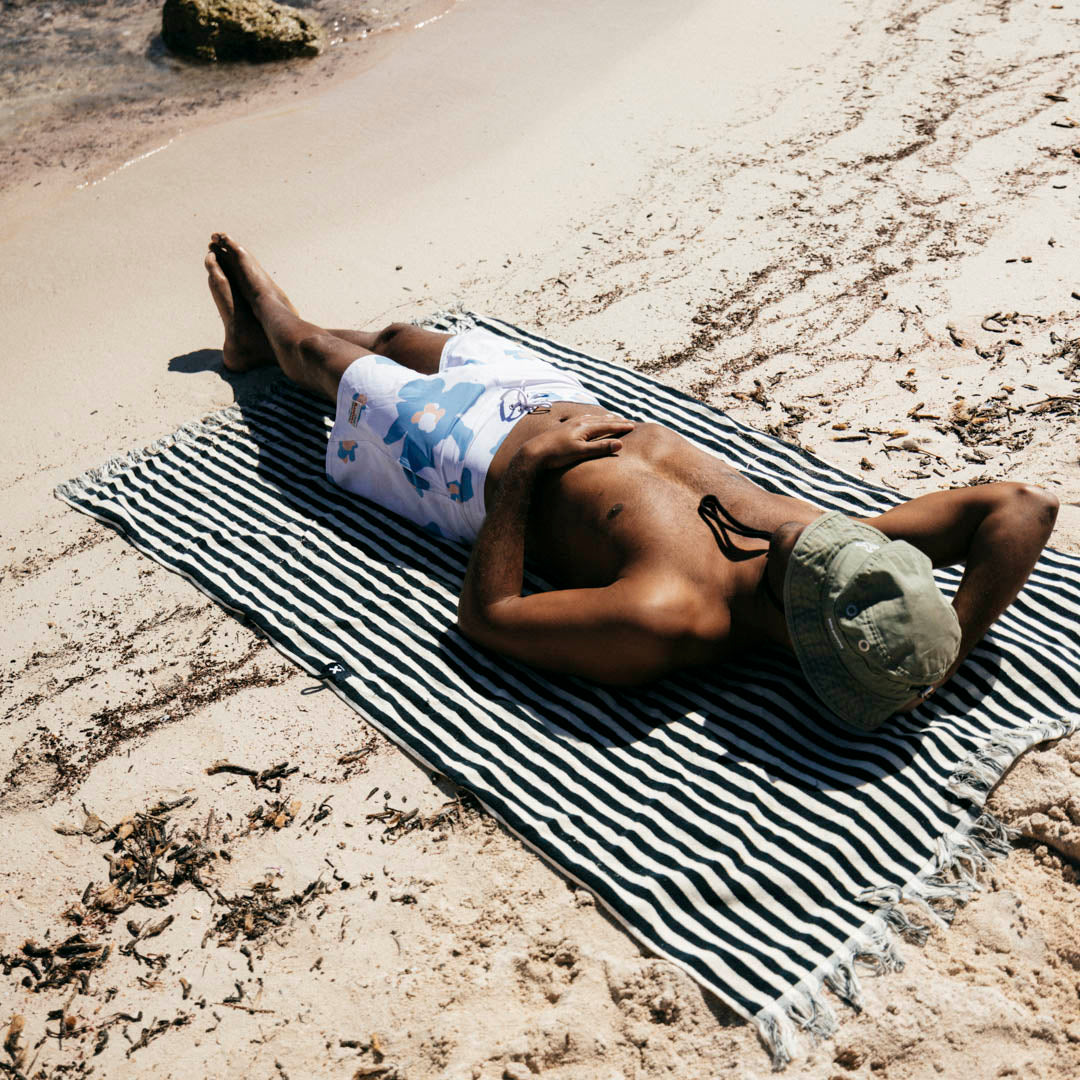 CREAM BUBBLE BOARDSHORTS