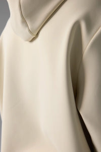 SUDADERA CON CAPUCHA TECH DUSTY CREAM