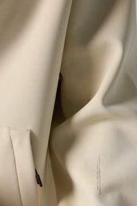 SUDADERA CON CAPUCHA TECH DUSTY CREAM