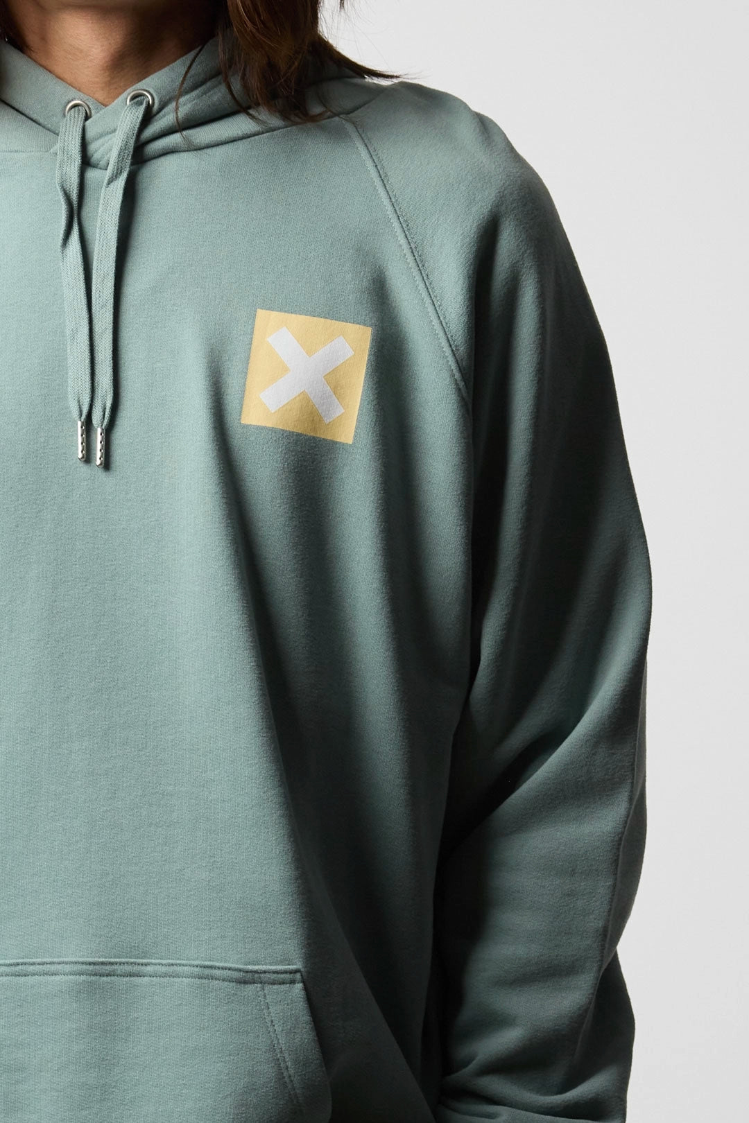 SUDADERA CON CAPUCHA NATURE MENTA