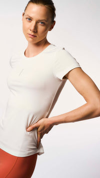 FOAM WHITE TRAIN WOMAN TEE