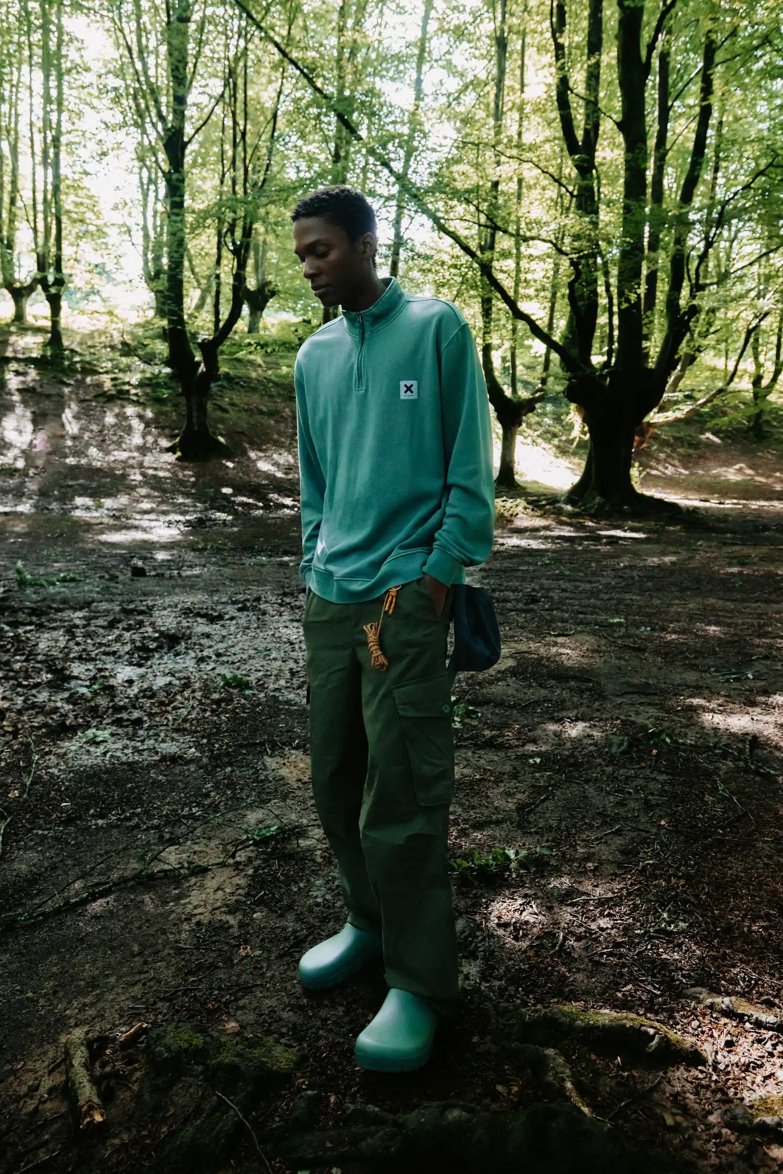 TREKKING GREEN ICONIC HALF ZIP CREW