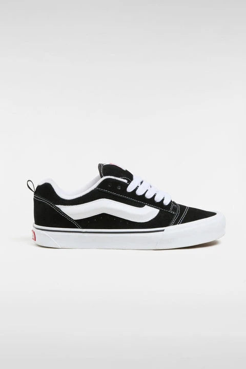 Knu Skool Black/True Whit