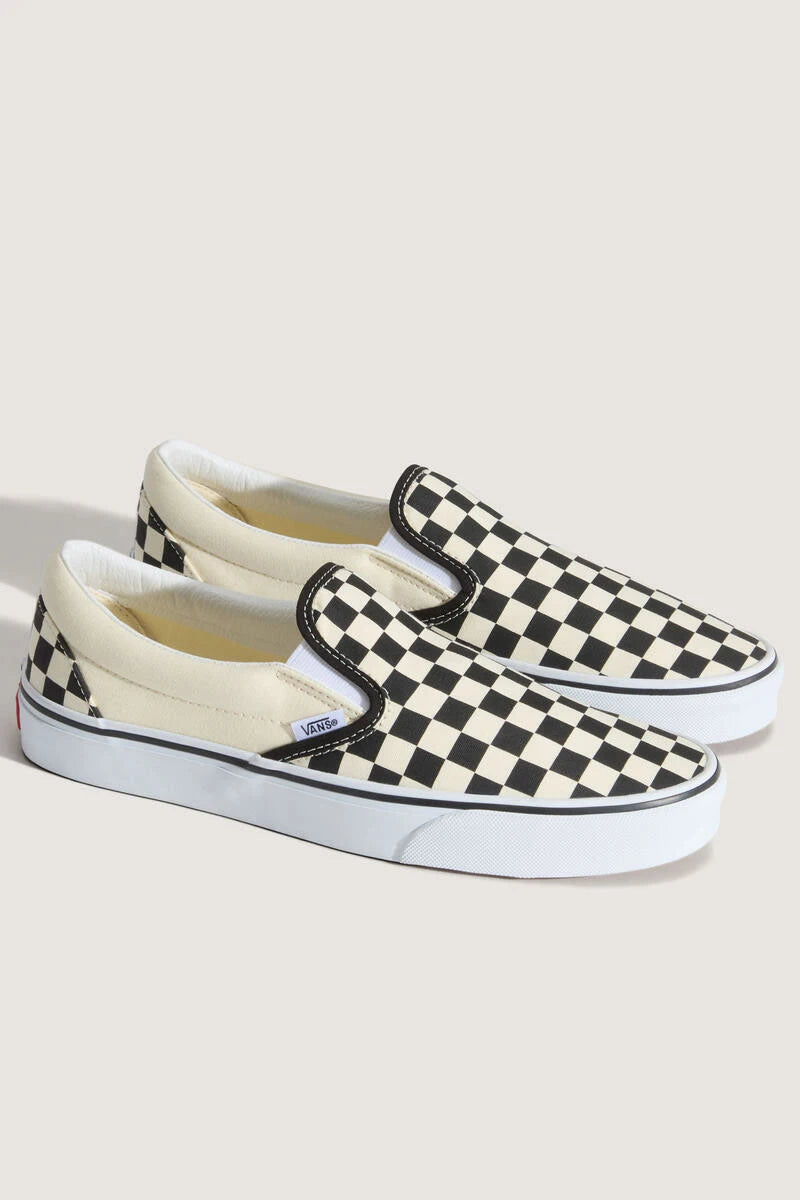 TÊNIS VANS CLÁSSICO SLIP-ON PRETO