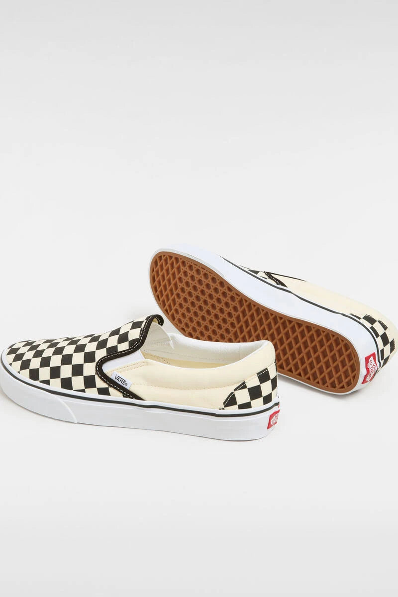 TÊNIS VANS CLÁSSICO SLIP-ON PRETO