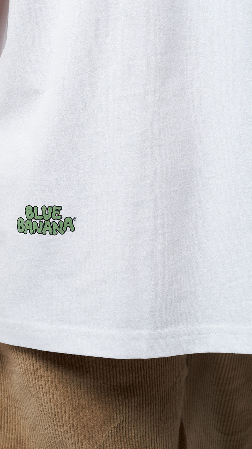 WHITE DOWNHILL TEE