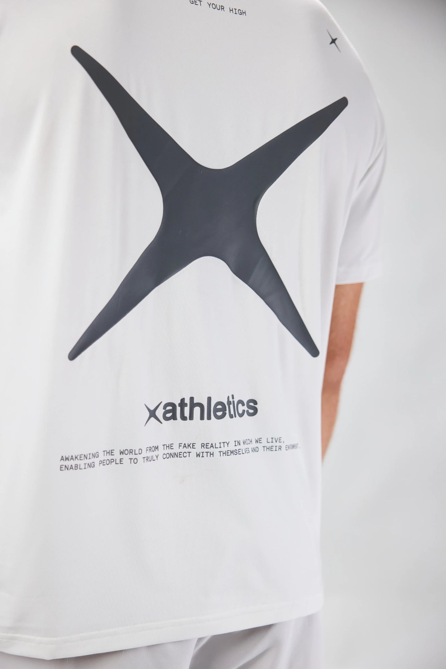 WHITE TRAIN TEE