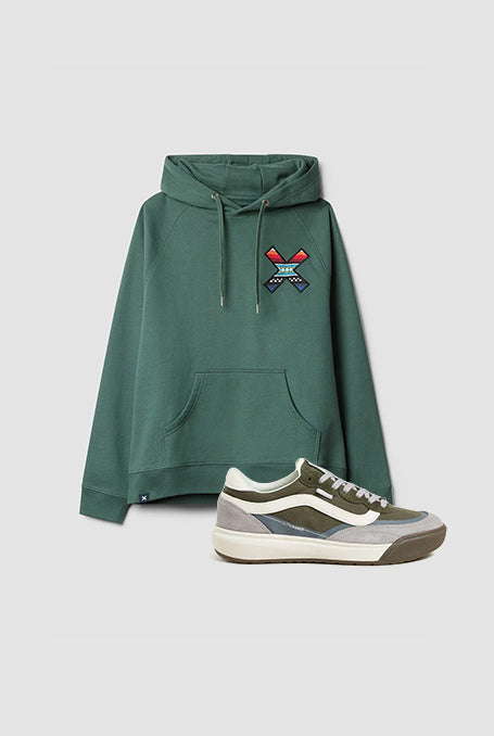 PACK SUDADERA CON CAPUCHA CLASSIC TREKKING GREEN + OLIVE MTE ULTRARANGE 2.0 SE VANS SNEAKERS