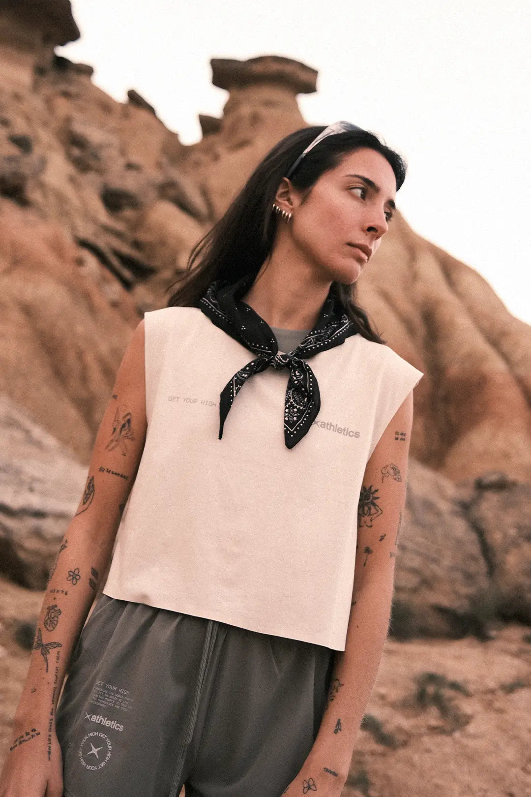 BEIGE WASHED TRAIN WOMAN TANK TOP